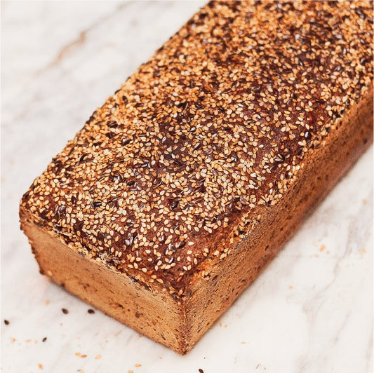 Pan de centeno con semillas tostadas