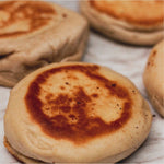 Cargar imagen en el visor de la galería, Muffin Inglés de masa madre x 4 unidades
